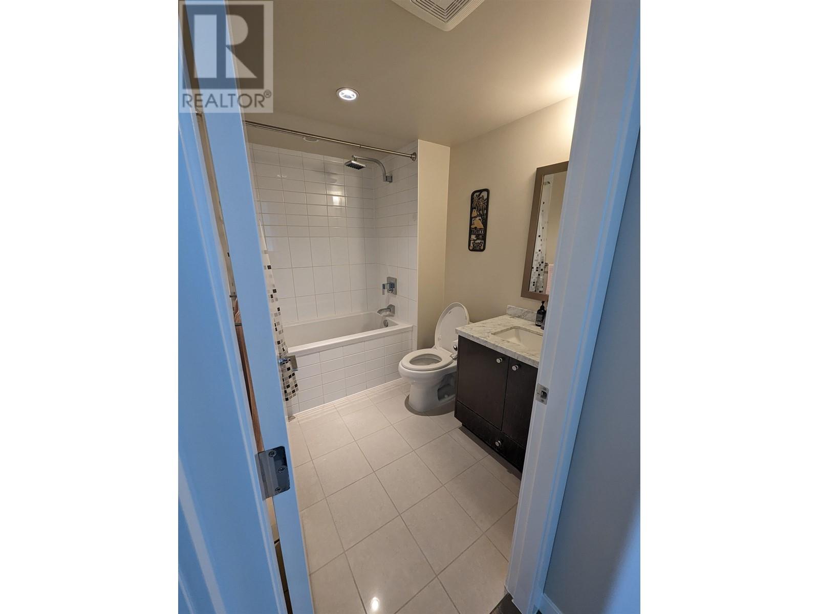 2002 2982 Burlington Drive, Coquitlam, British Columbia  V3B 0B3 - Photo 11 - R2802279