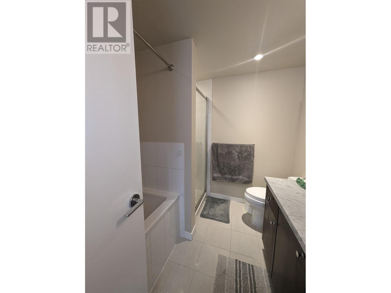 2002 2982 Burlington Drive, Coquitlam, British Columbia  V3B 0B3 - Photo 7 - R2802279