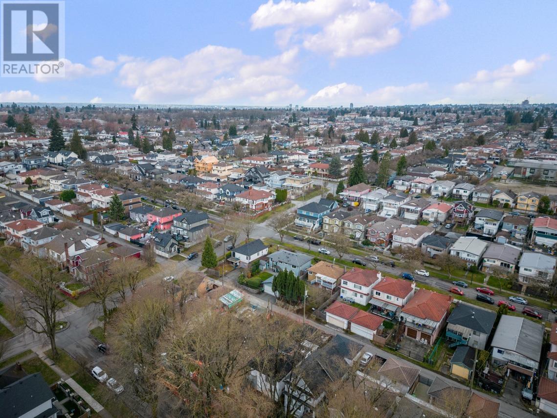 5388 Slocan Street, Vancouver, British Columbia  V5R 2A7 - Photo 11 - R2802362