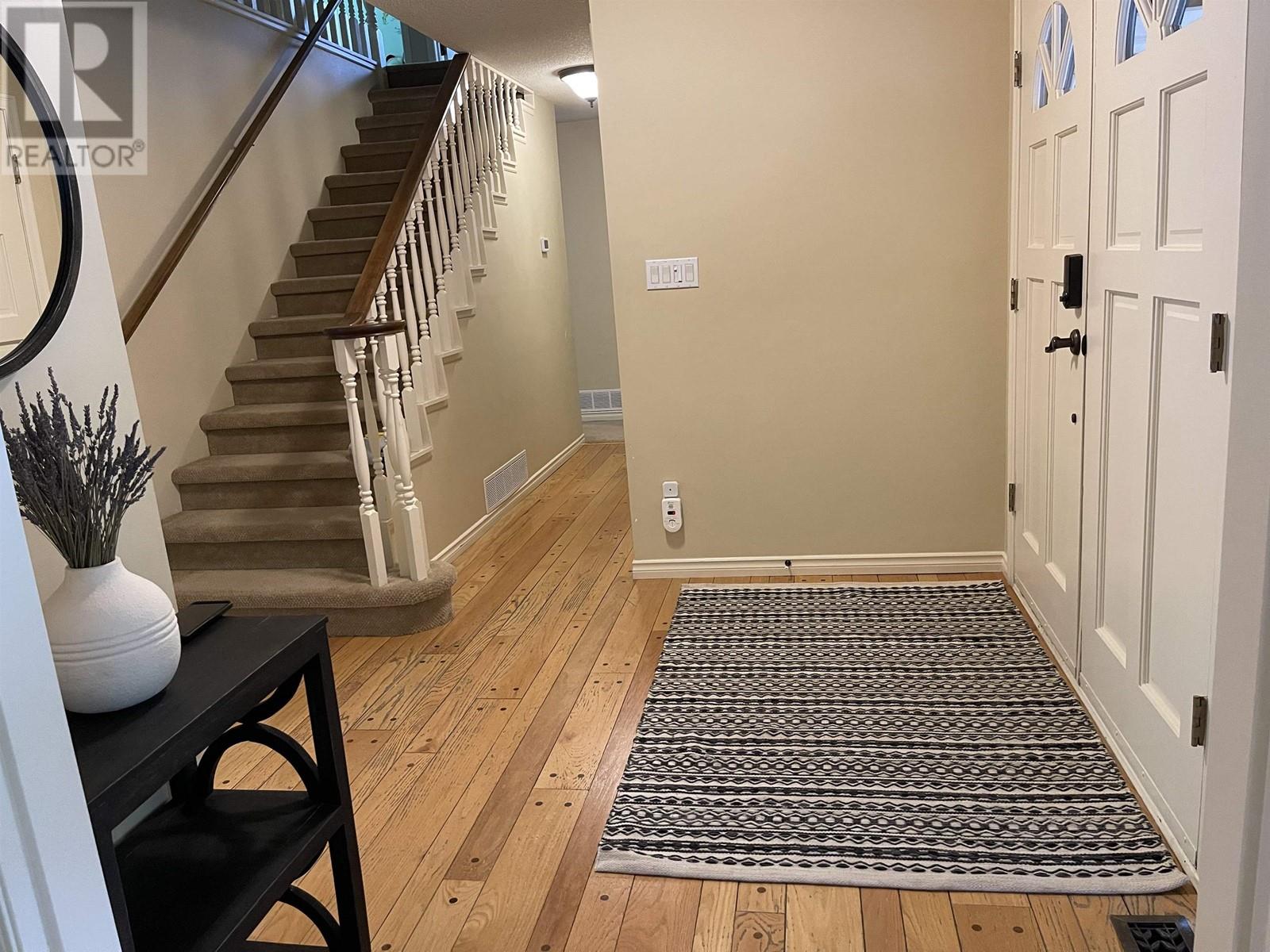 4560 Mapleridge Drive, North Vancouver, British Columbia  V7R 4M8 - Photo 10 - R2802431