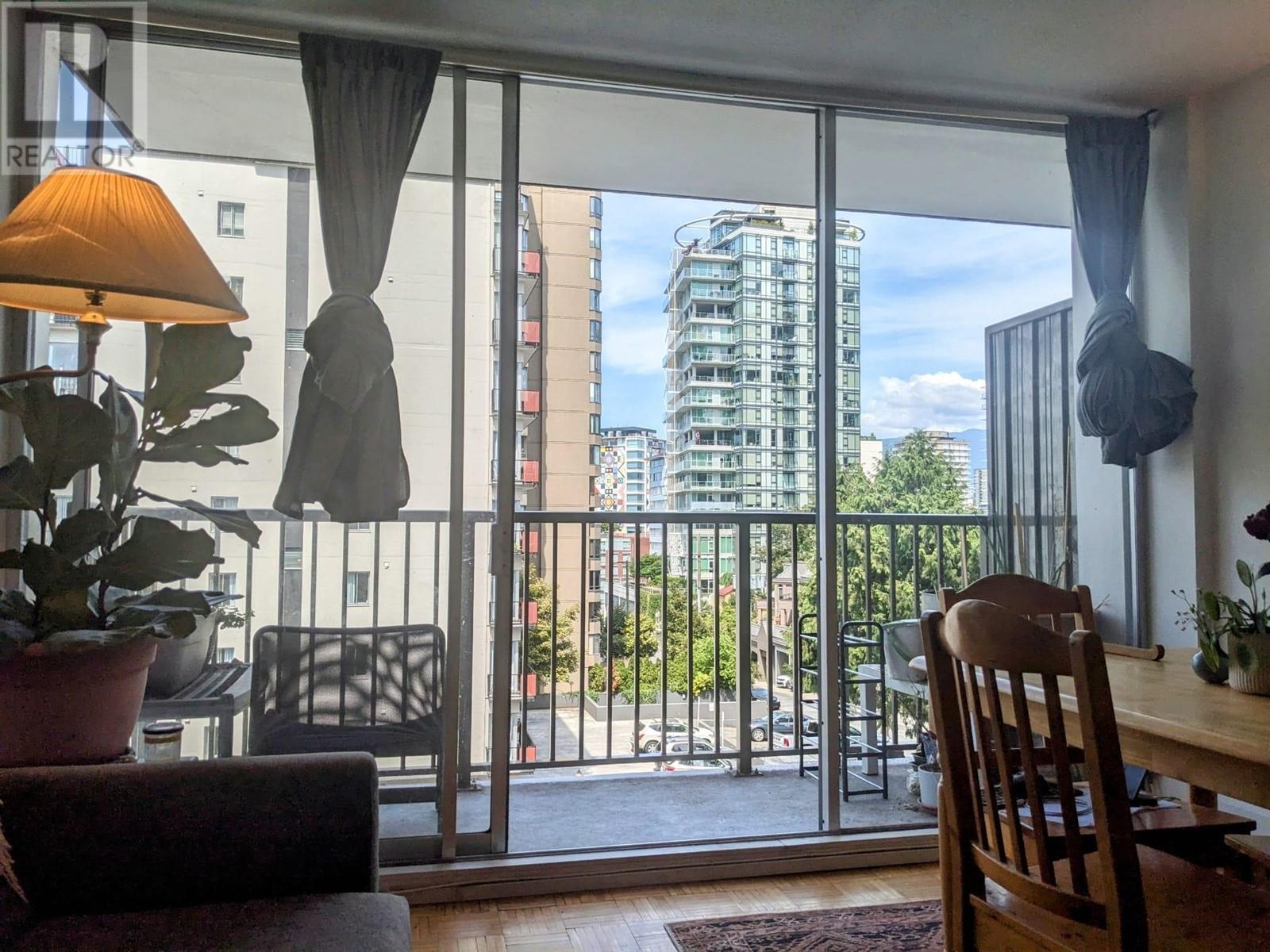 402 1251 Cardero Street, Vancouver, British Columbia  V6G 2H9 - Photo 3 - R2801875