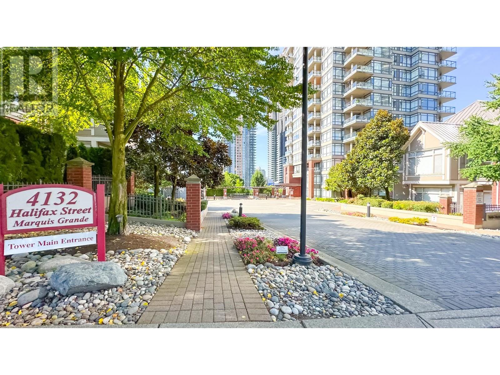 708 4132 Halifax Street, Burnaby, British Columbia  V5C 6V1 - Photo 3 - R2801771