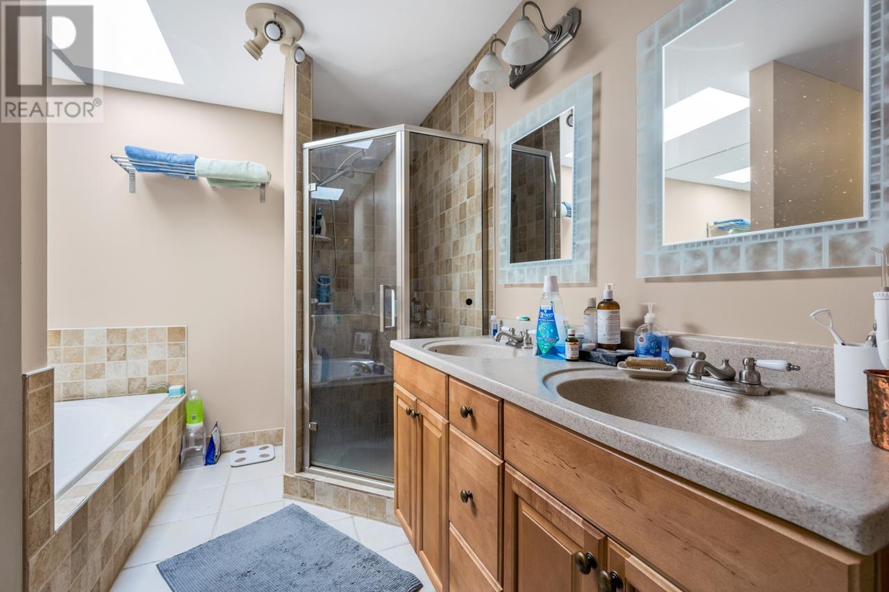 4260 Shackleton Gate, Richmond, British Columbia  V7C 4X1 - Photo 15 - R2800919