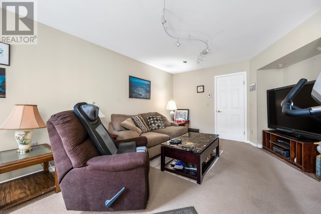 4260 Shackleton Gate, Richmond, British Columbia  V7C 4X1 - Photo 8 - R2800919