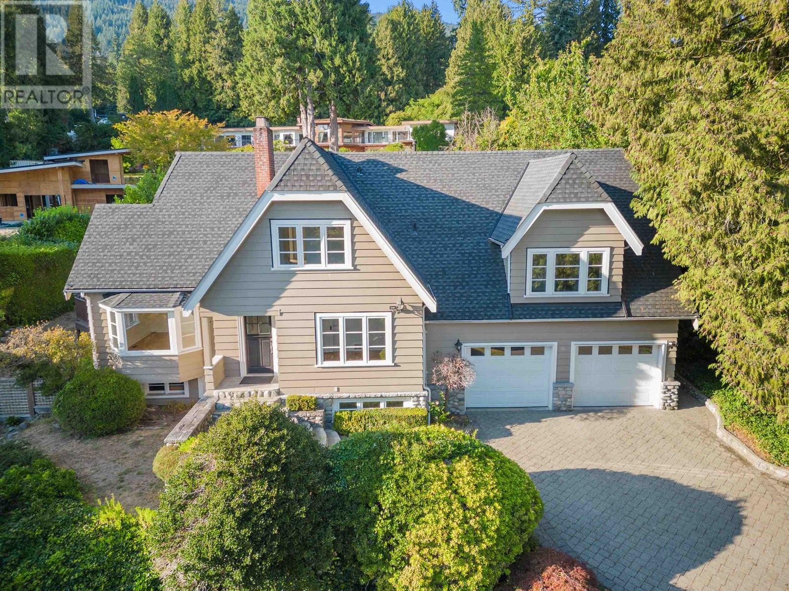 2957 PALMERSTON AVENUE, west vancouver, British Columbia