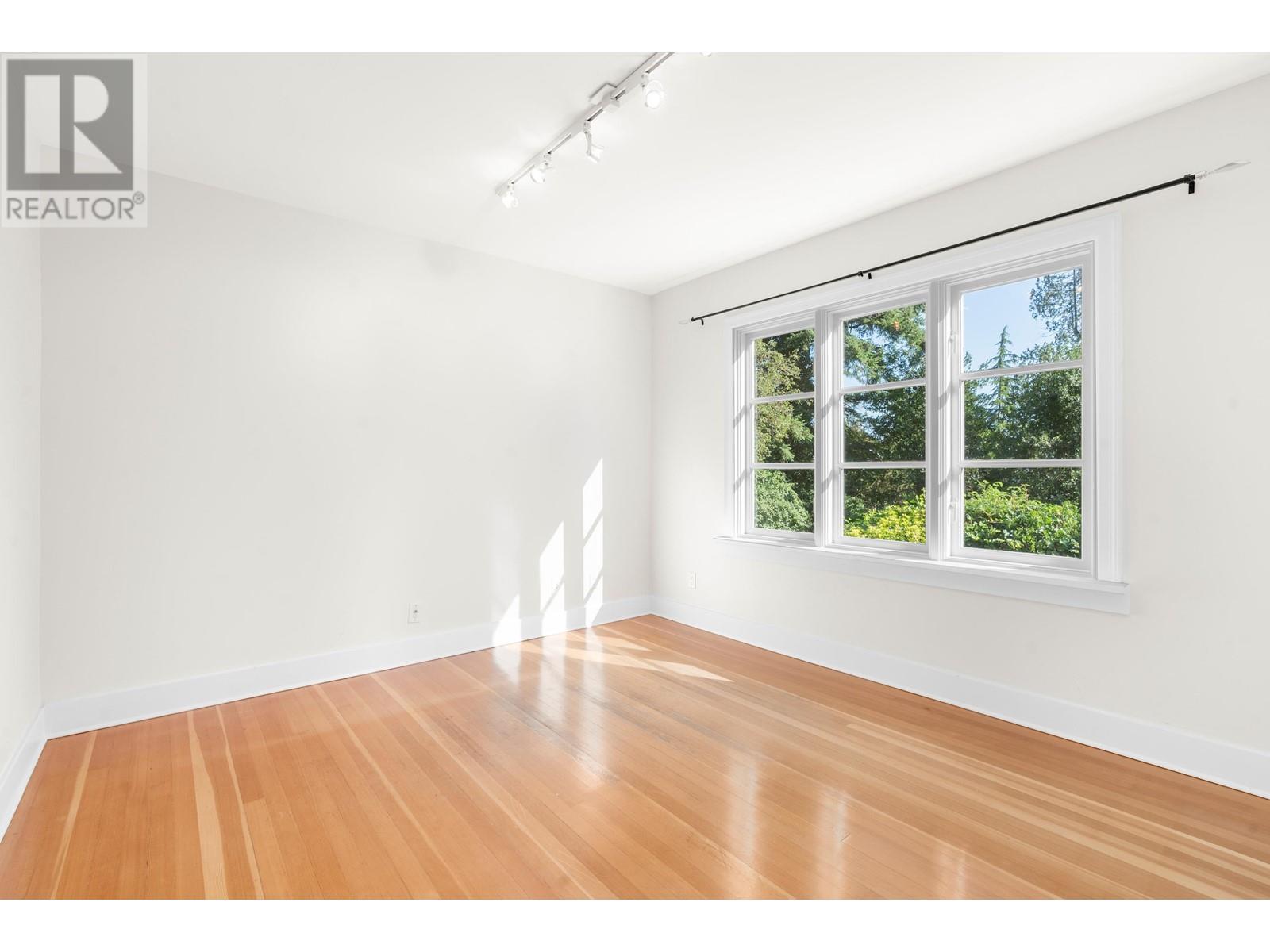 2957 Palmerston Avenue, West Vancouver, British Columbia  V7V 2X2 - Photo 11 - R2802576