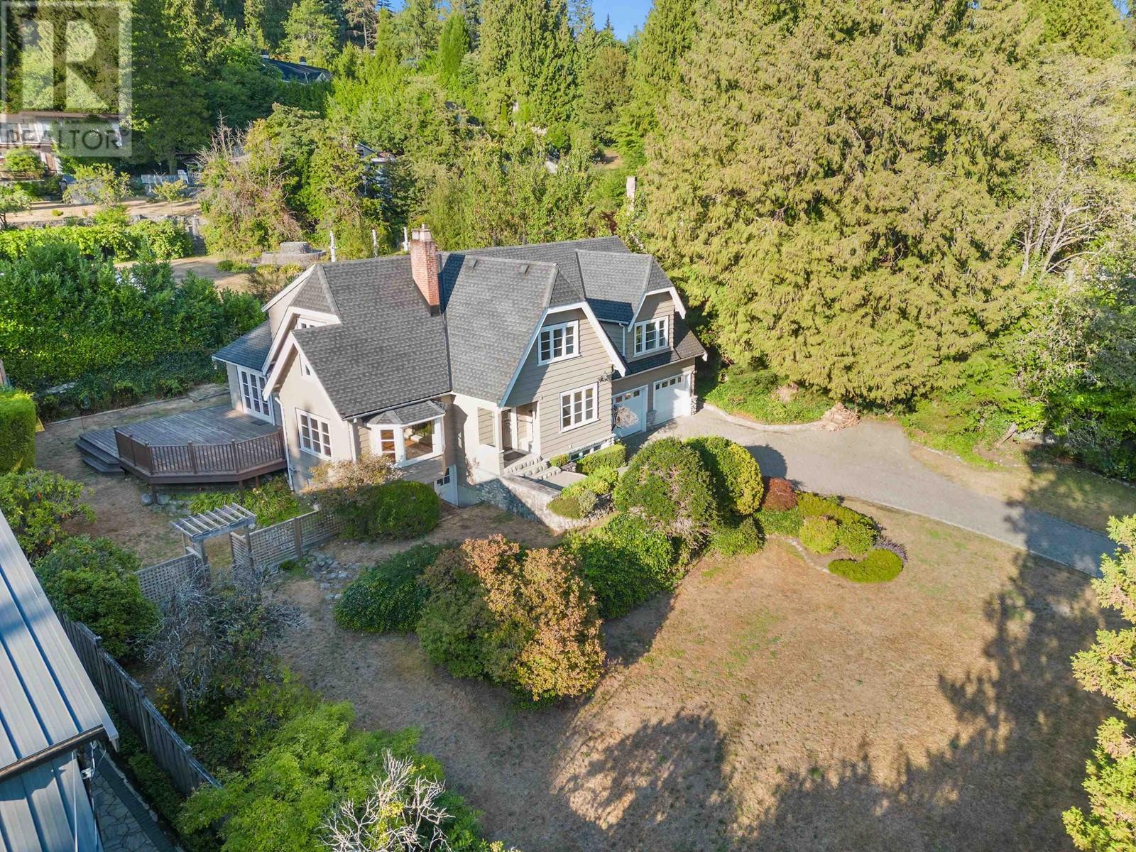 2957 Palmerston Avenue, West Vancouver, British Columbia  V7V 2X2 - Photo 2 - R2802576