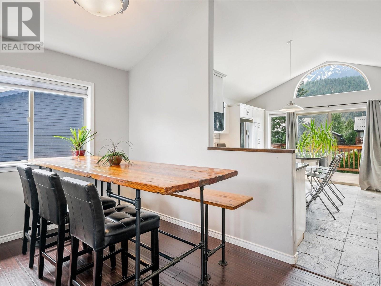 1476 Lupin Street, Pemberton, British Columbia  V0N 2L0 - Photo 10 - R2802700