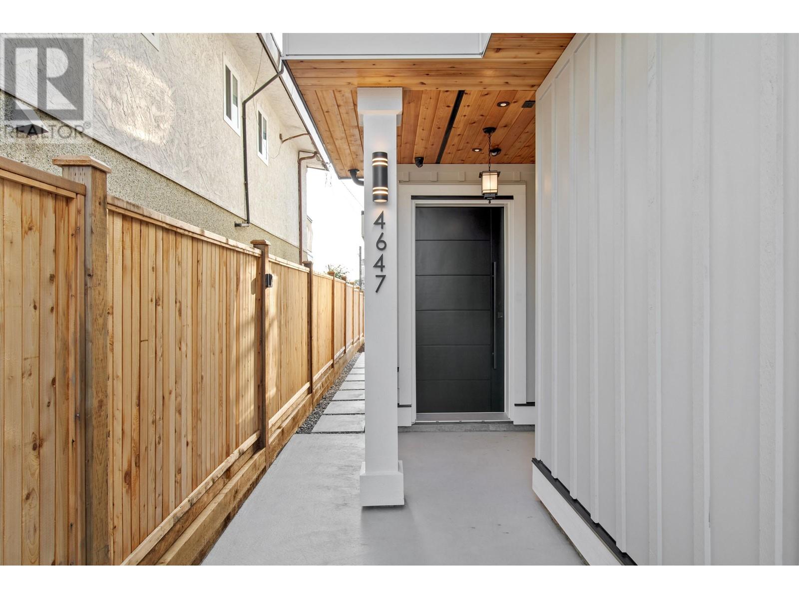 4647 Manor Street, Vancouver, British Columbia  V5R 3X7 - Photo 3 - R2801463