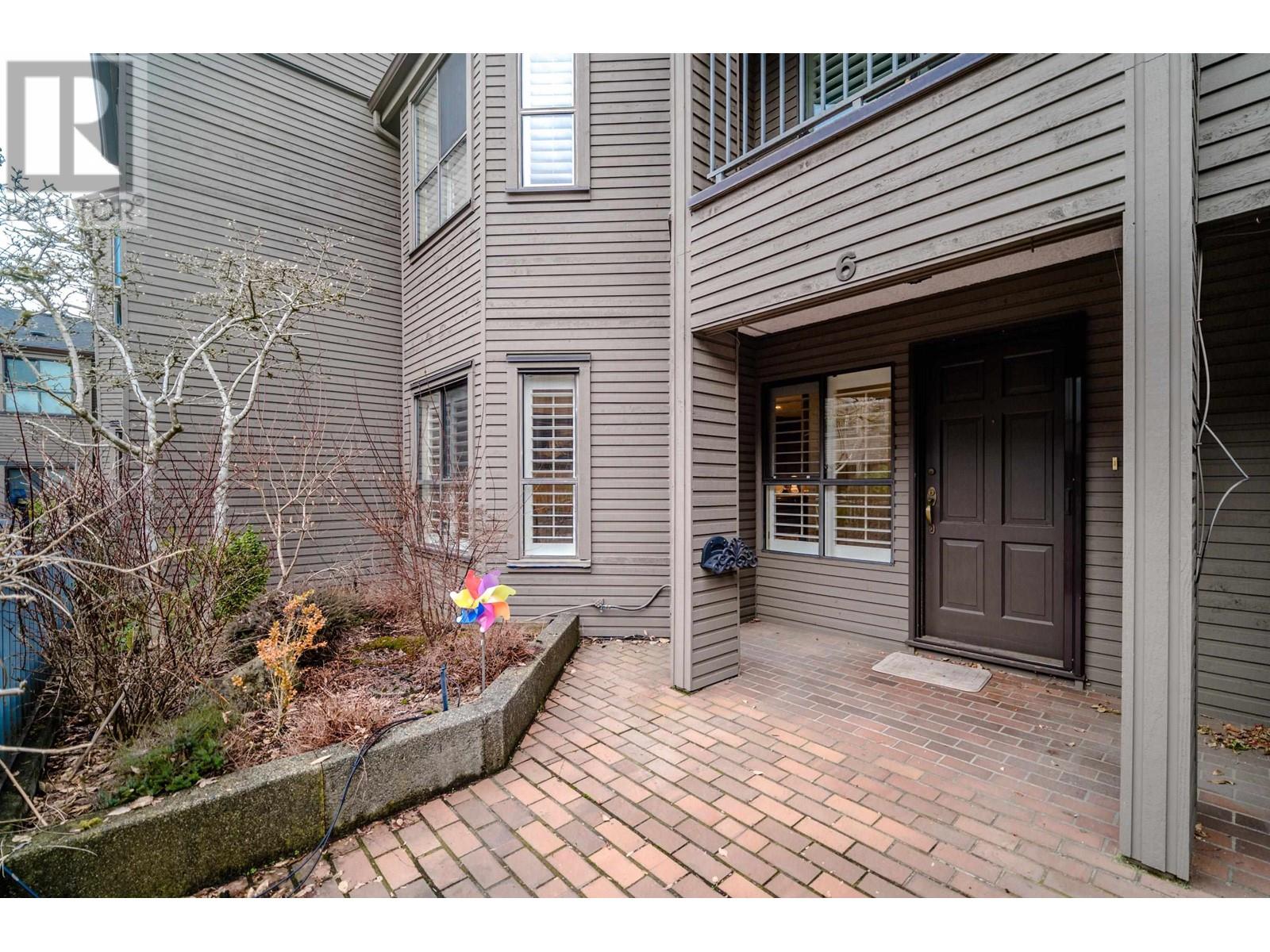 6 4350 Valley Drive, Vancouver, British Columbia  V6L 3B5 - Photo 3 - R2802613