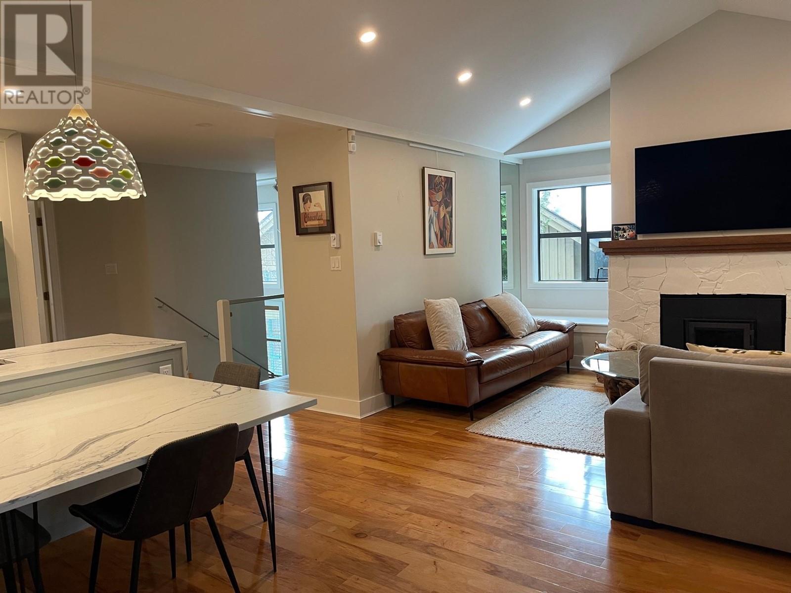 41d 4652 Blackcomb Way, Whistler, British Columbia  V8E 0X2 - Photo 8 - R2800907