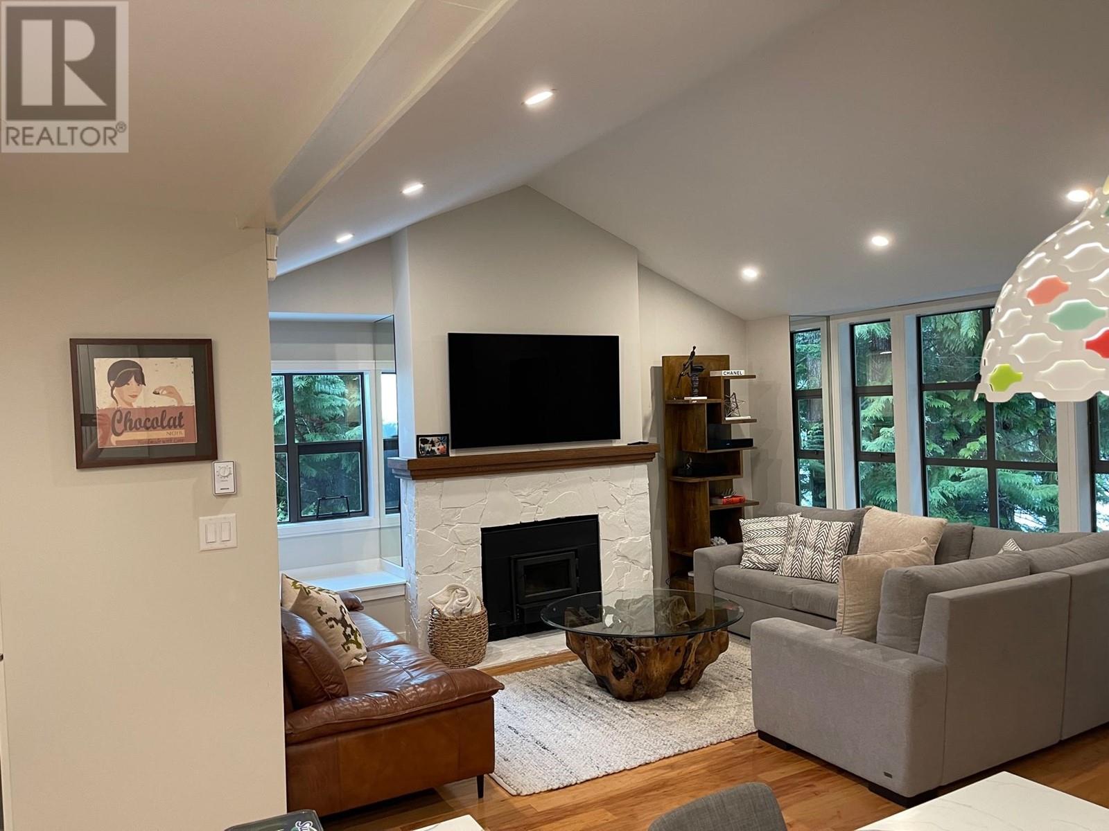 41d 4652 Blackcomb Way, Whistler, British Columbia  V8E 0X2 - Photo 12 - R2800907