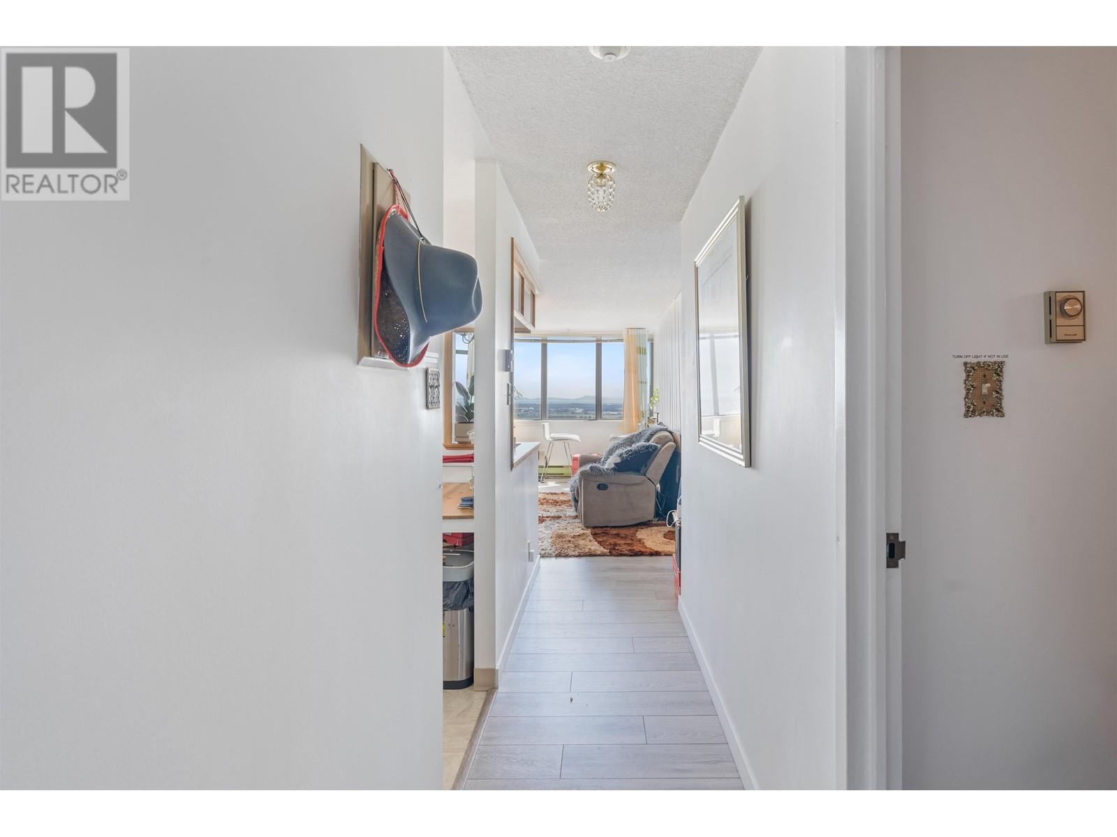 2305 6540 Burlington Avenue, Burnaby, British Columbia  V5H 4G3 - Photo 13 - R2802773