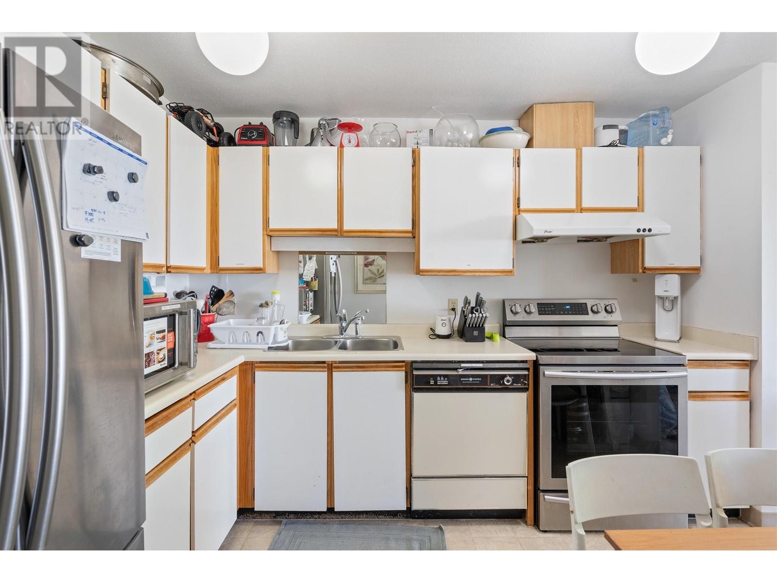 2305 6540 Burlington Avenue, Burnaby, British Columbia  V5H 4G3 - Photo 3 - R2802773