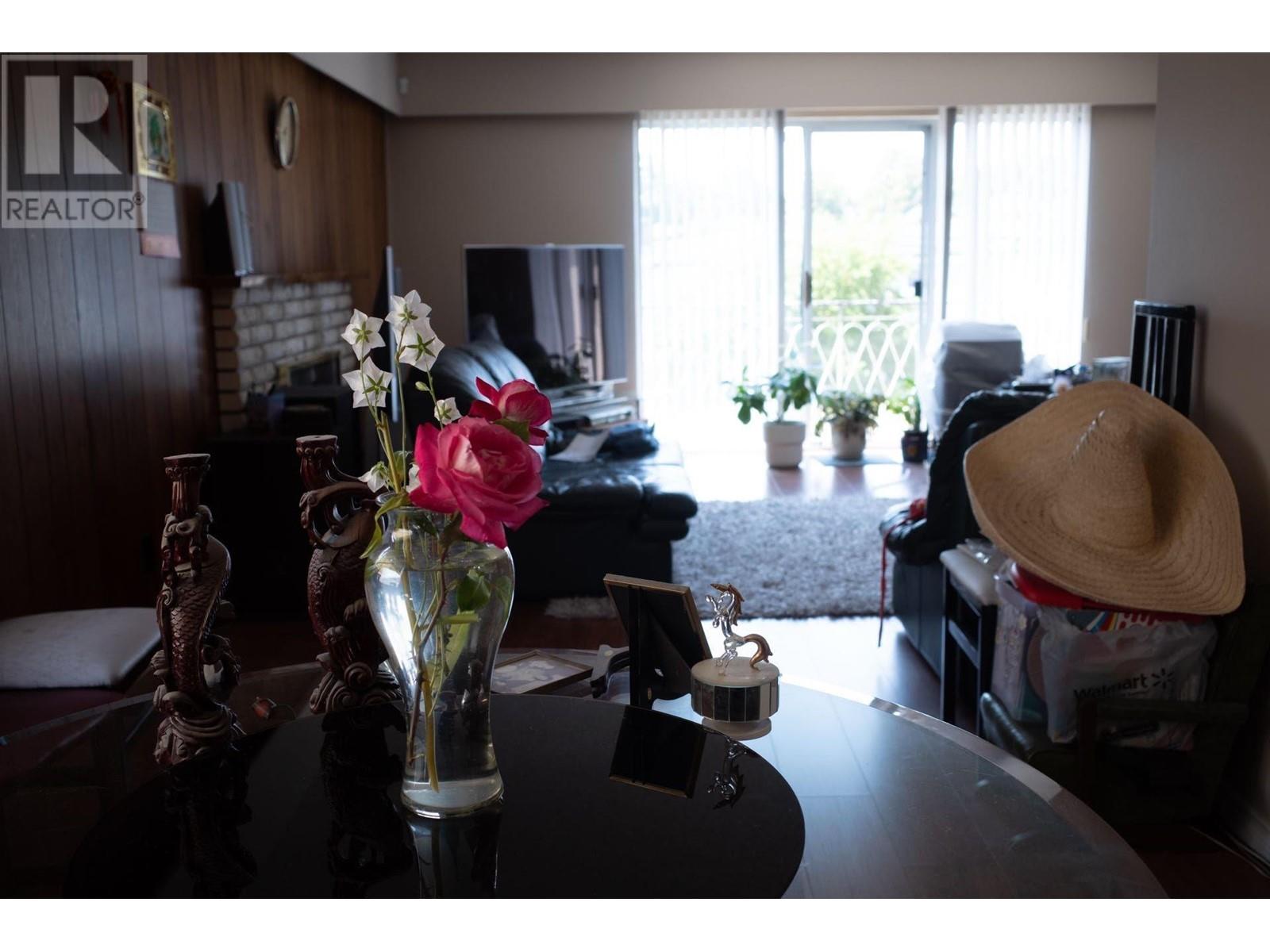 6170 Ross Street, Vancouver, British Columbia  V5W 3L6 - Photo 2 - R2796588