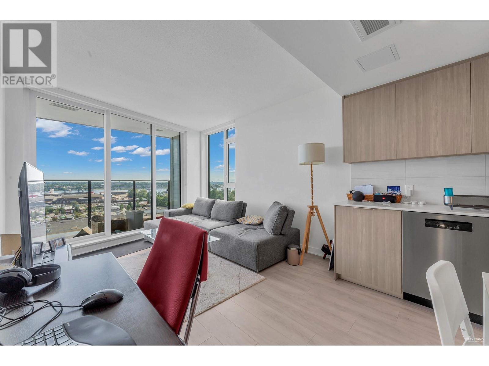1605 1401 Hunter Street, Vancouver, British Columbia  V7J 0E2 - Photo 2 - R2802931