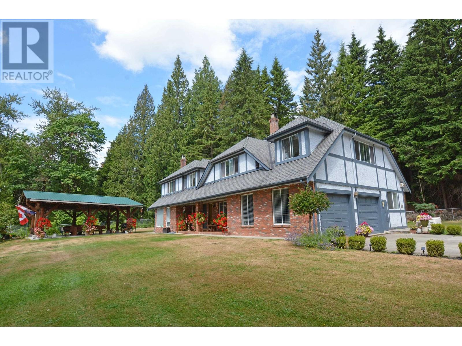 26025 103 Avenue, Maple Ridge, British Columbia  V2W 1K1 - Photo 3 - R2798735