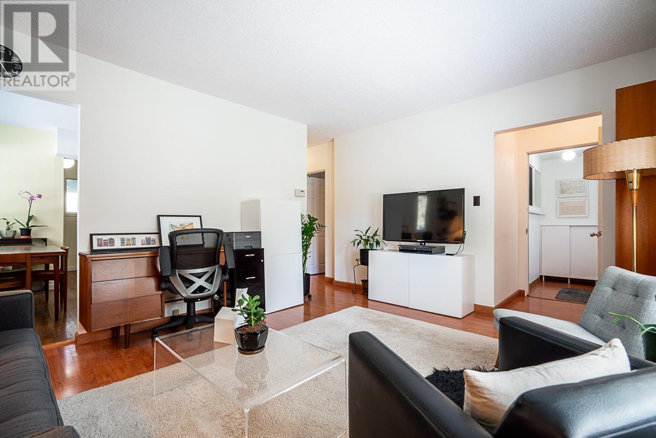 1005 E 22nd Avenue, Vancouver, British Columbia  V5V 1W2 - Photo 3 - R2803128