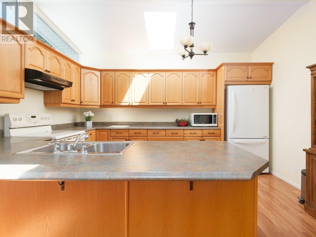 129 Hiawatha Drive, West Vancouver, British Columbia  V7P 3E8 - Photo 9 - R2803006
