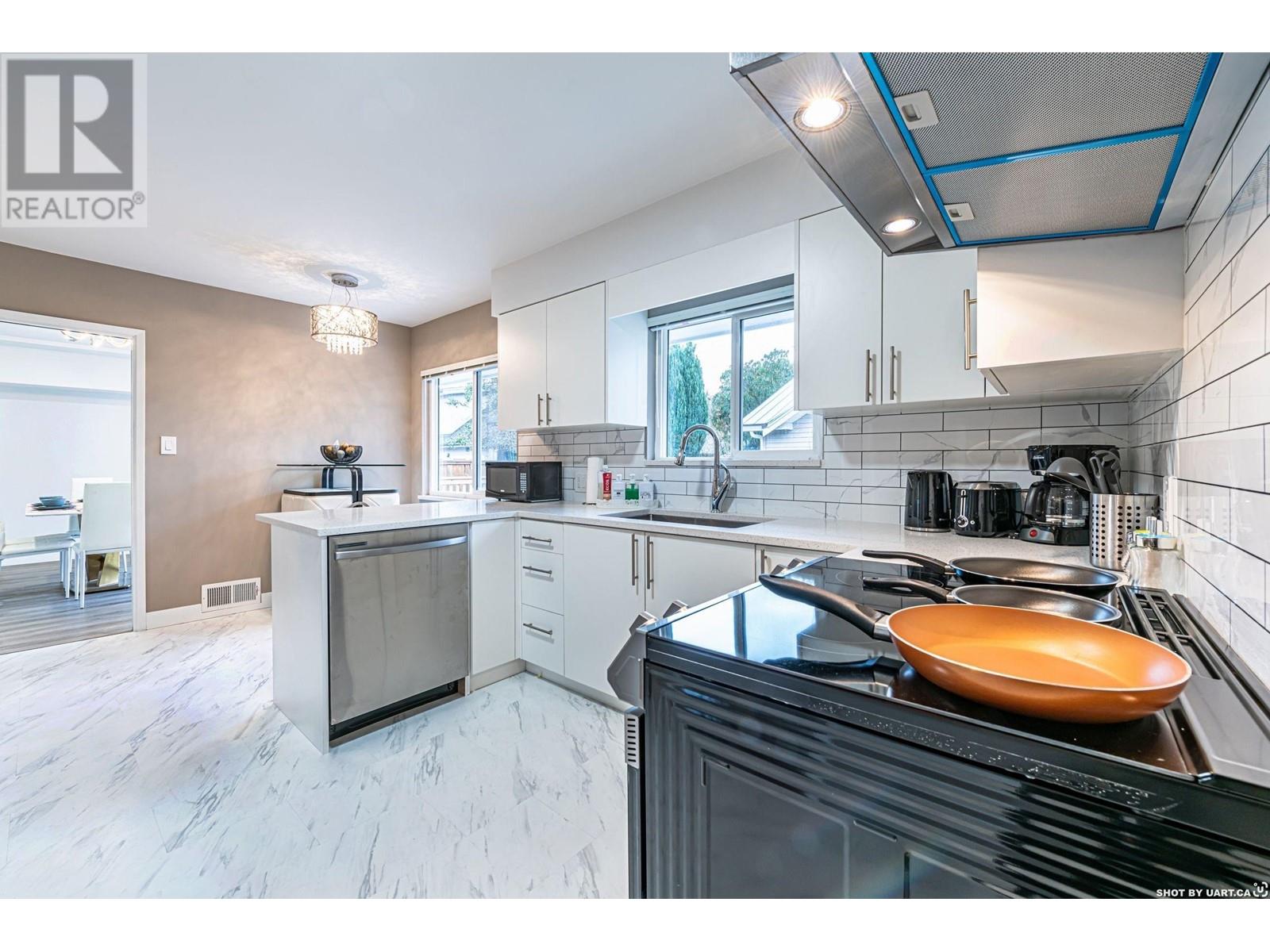 466 W 27th Avenue, Vancouver, British Columbia  V5Y 2K5 - Photo 15 - R2803227