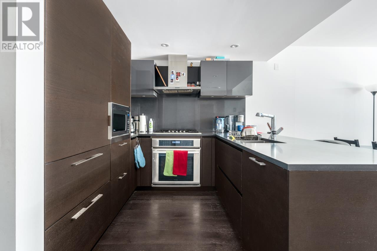 205 1561 W 57th Avenue, Vancouver, British Columbia  V6P 0H5 - Photo 10 - R2803185