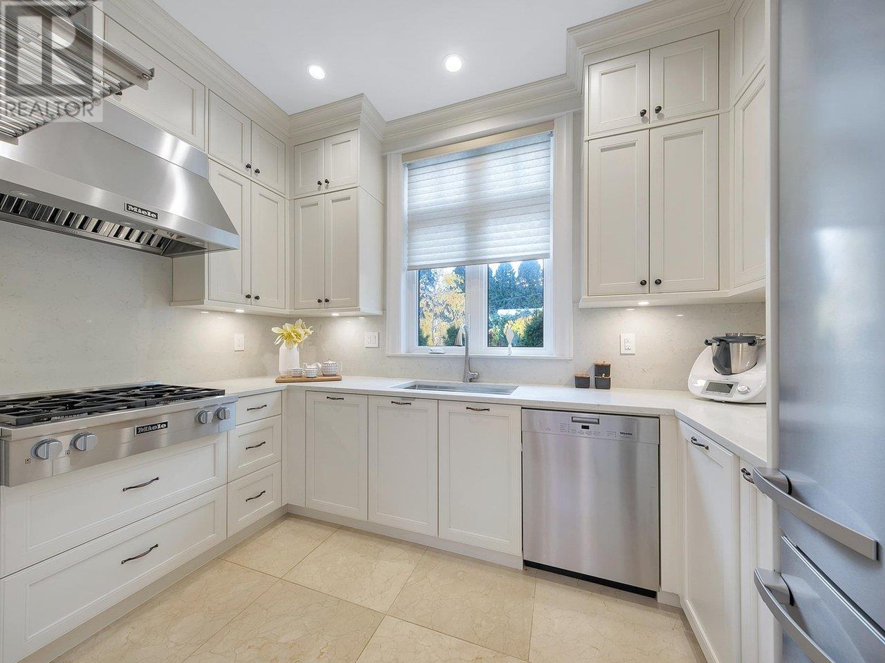 5988 Adera Street, Vancouver, British Columbia  V6M 3J4 - Photo 10 - R2803239