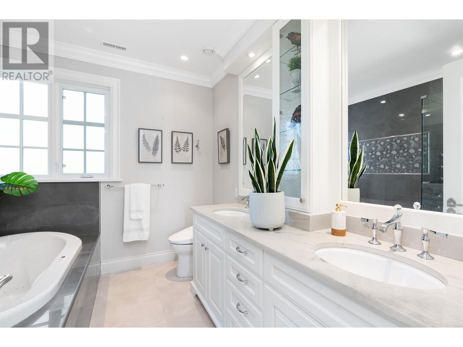 4348 Erwin Drive, West Vancouver, British Columbia  V7V 1H6 - Photo 24 - R2803295