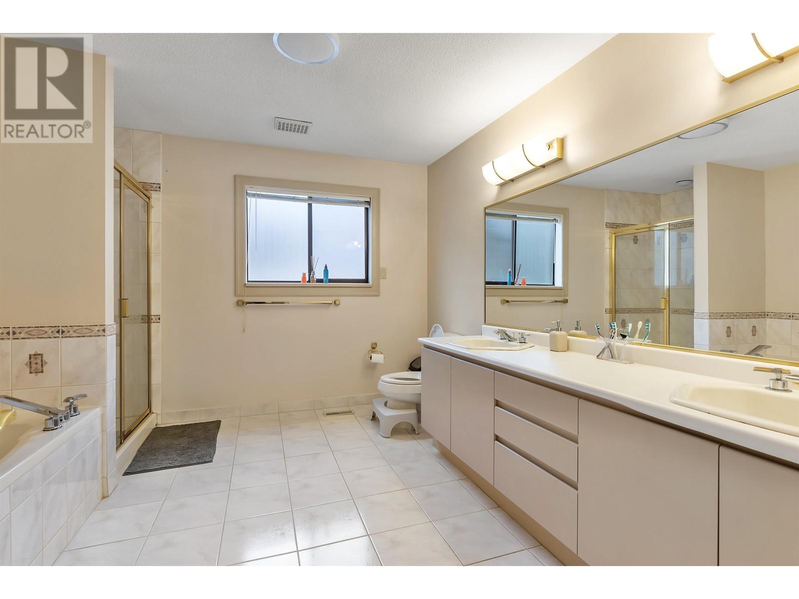 207 April Road, Port Moody, British Columbia  V3H 3V3 - Photo 25 - R2803319