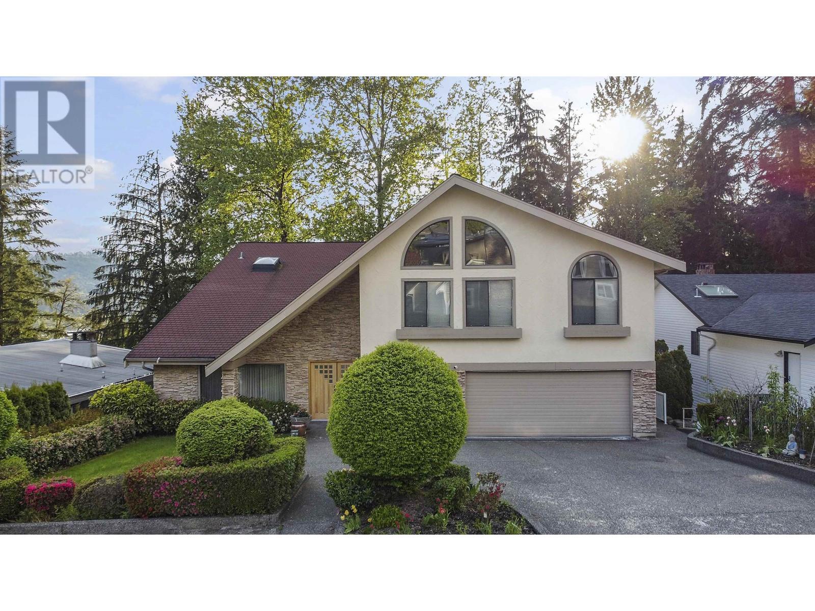 207 April Road, Port Moody, British Columbia  V3H 3V3 - Photo 39 - R2803319