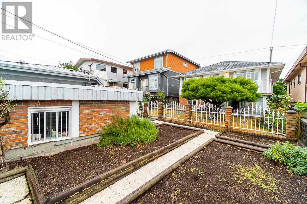 3268 E 5th Avenue, Vancouver, British Columbia  V5M 1P3 - Photo 37 - R2803511