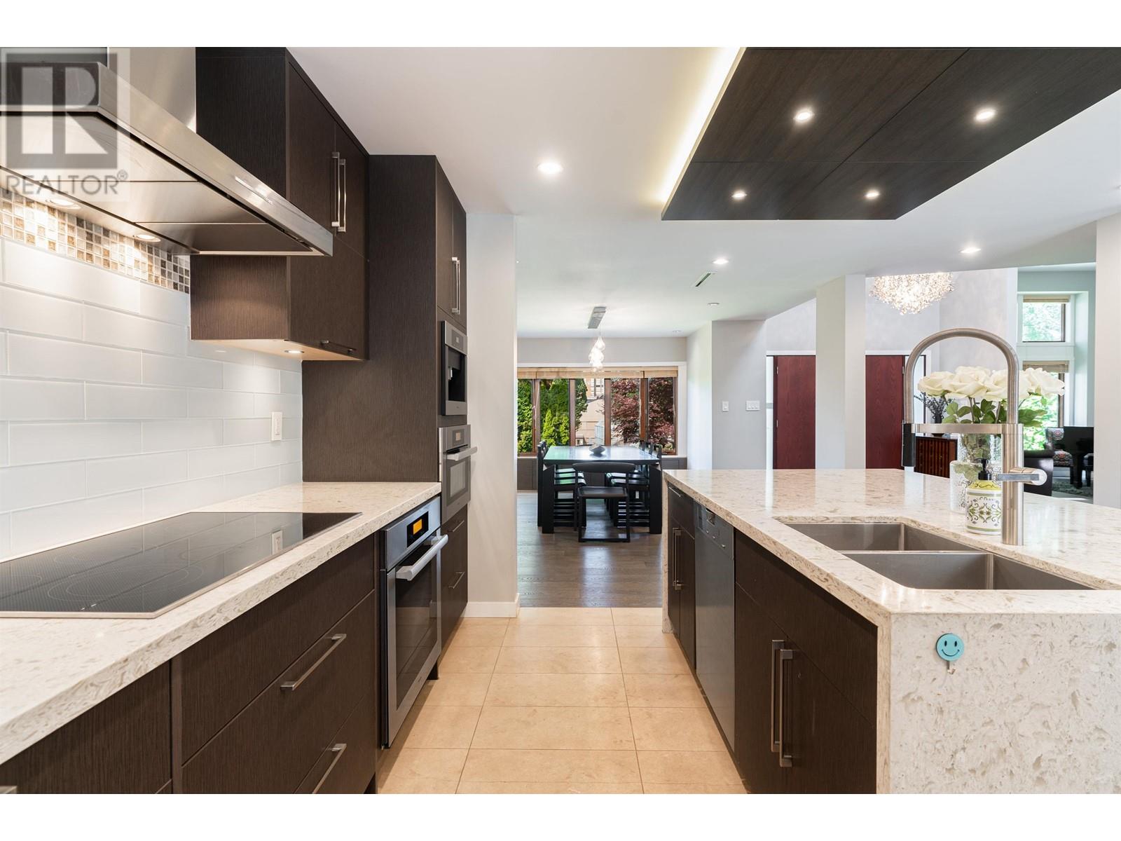 5666 Maple Street, Vancouver, British Columbia  V6M 3T7 - Photo 13 - R2802964