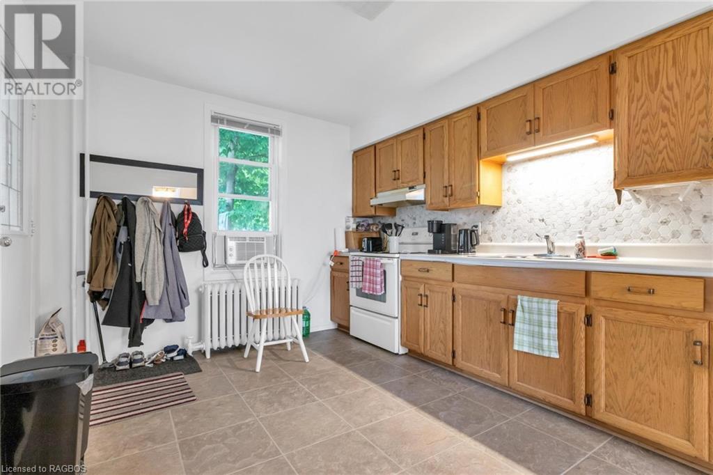 361 10th Avenue, Hanover, Ontario  N4N 2N4 - Photo 41 - 40443883