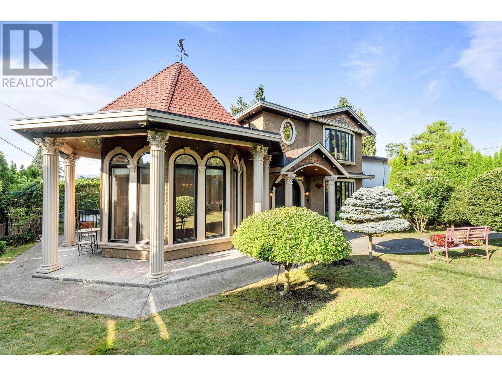 5611 IRVING STREET, burnaby, British Columbia