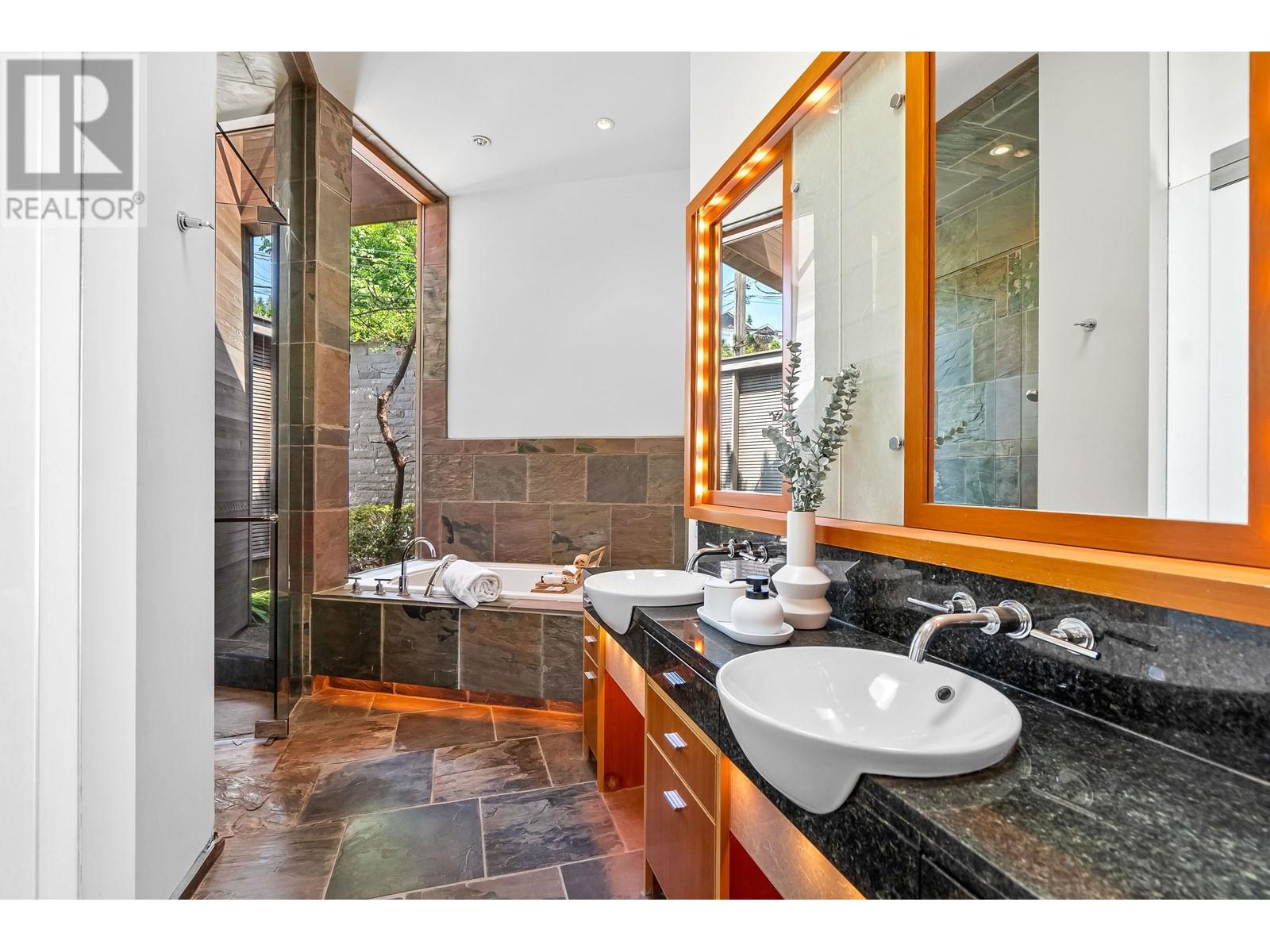 1122 Alderside Road, Port Moody, British Columbia  V3H 3A6 - Photo 28 - R2803695