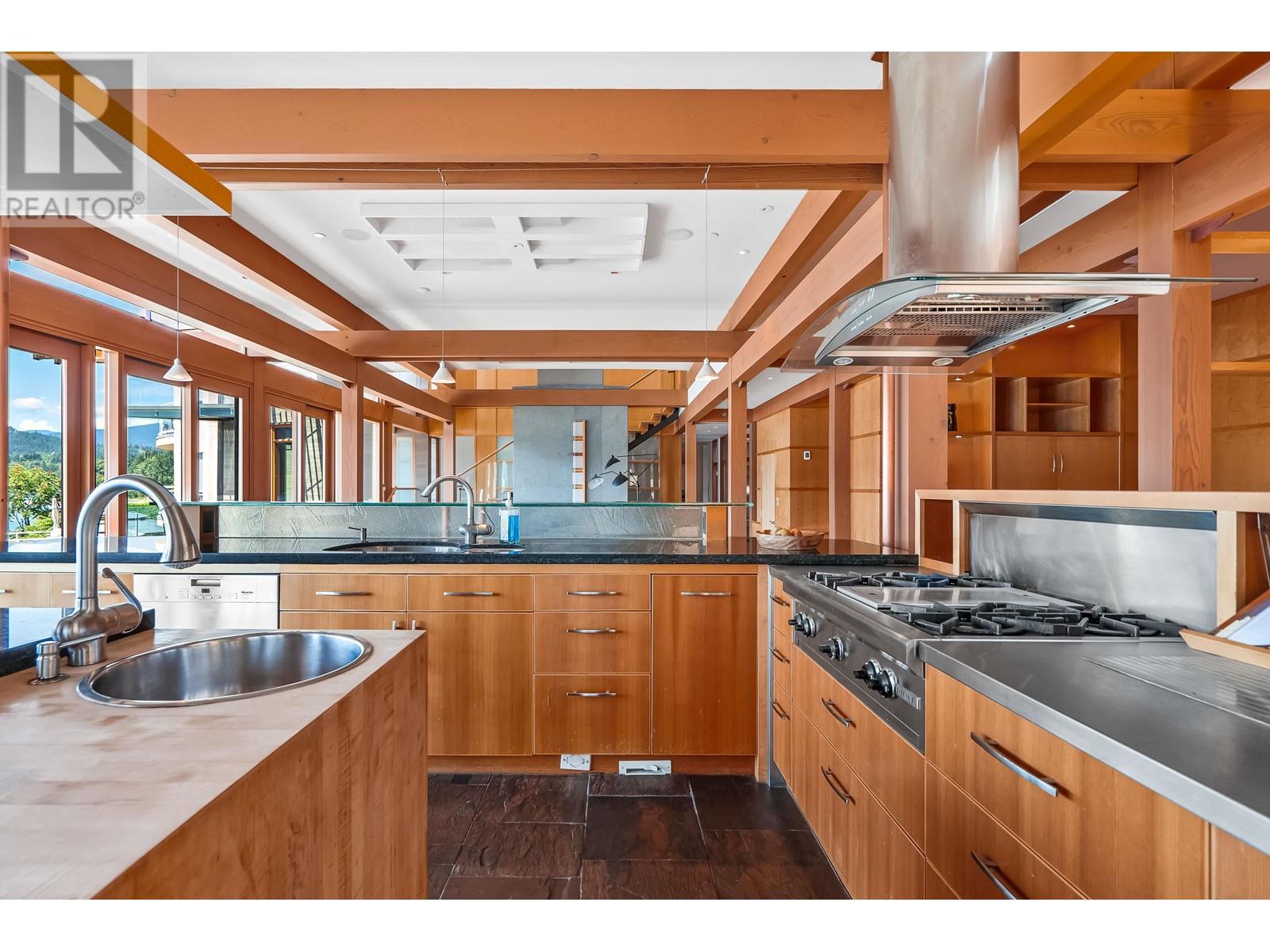 1122 Alderside Road, Port Moody, British Columbia  V3H 3A6 - Photo 13 - R2803695