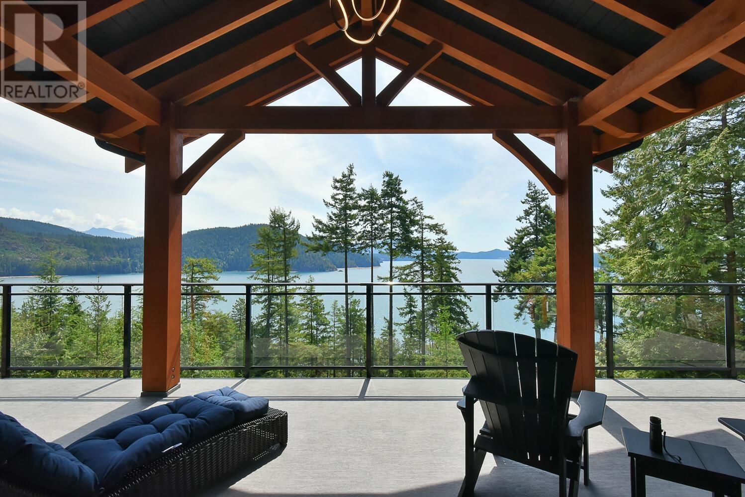 173 Witherby Road, Gibsons, British Columbia  V0N 1V6 - Photo 3 - R2803845