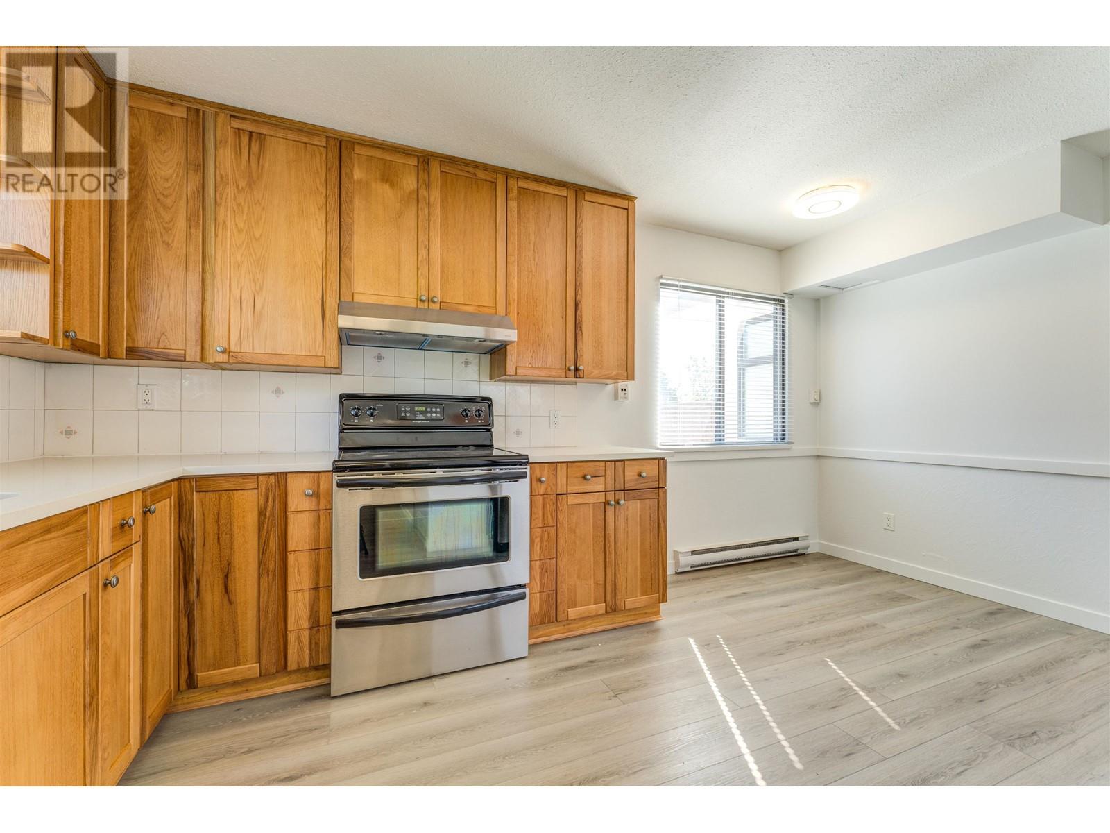 1018 Rochester Avenue, Coquitlam, British Columbia  V3K 2W7 - Photo 11 - R2803921