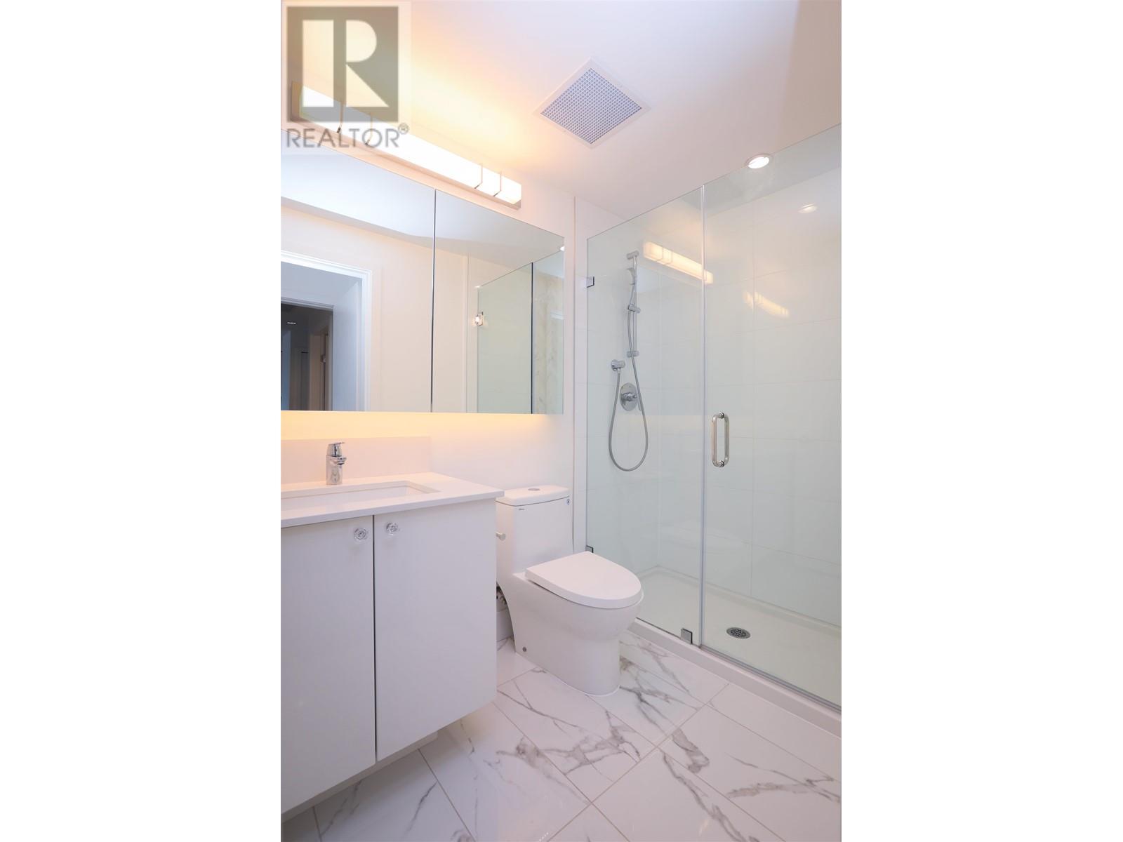 303 2455 Kingsway, Vancouver, British Columbia  V5R 5G8 - Photo 8 - R2787653