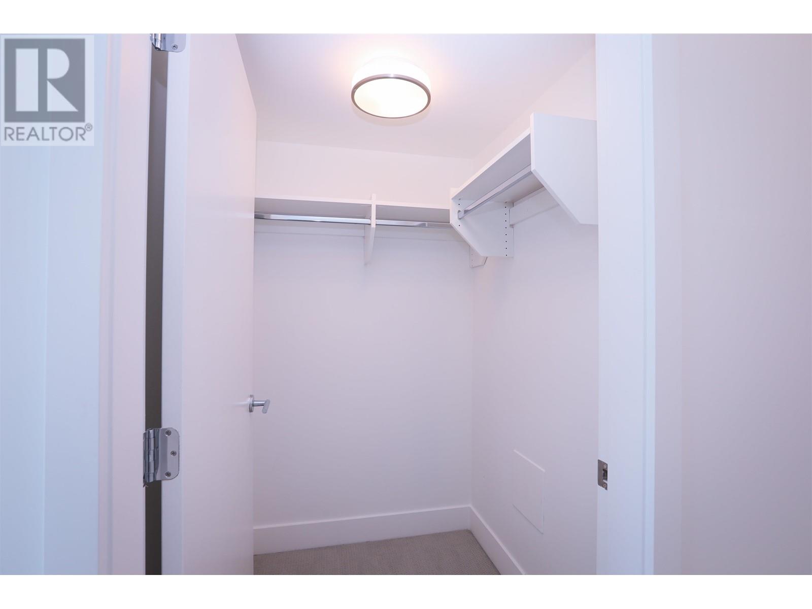 303 2455 Kingsway, Vancouver, British Columbia  V5R 5G8 - Photo 9 - R2787653