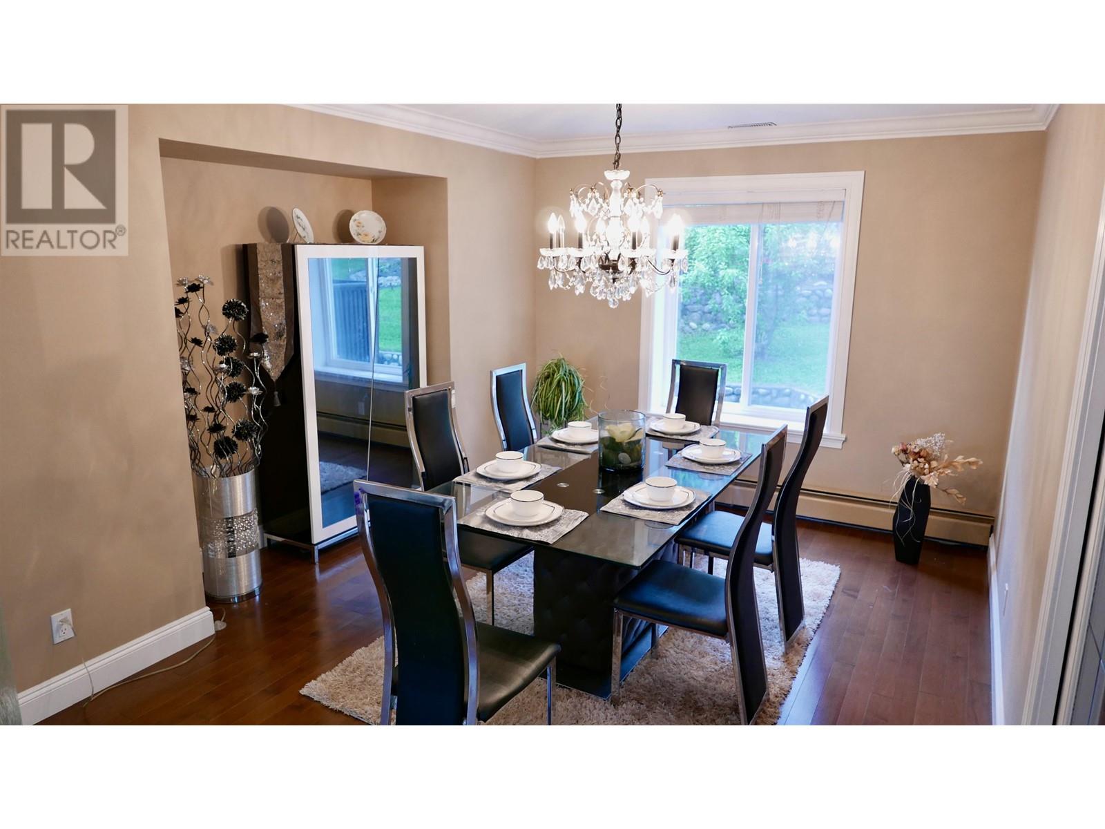 7625 Aubrey Street, Burnaby, British Columbia  V5A 1K6 - Photo 5 - R2803715