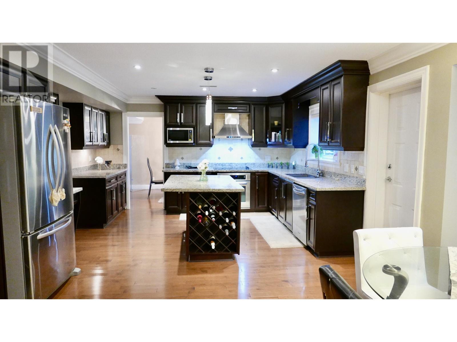 7625 Aubrey Street, Burnaby, British Columbia  V5A 1K6 - Photo 4 - R2803715