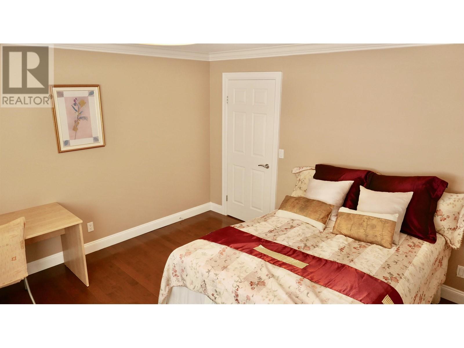 7625 Aubrey Street, Burnaby, British Columbia  V5A 1K6 - Photo 10 - R2803715