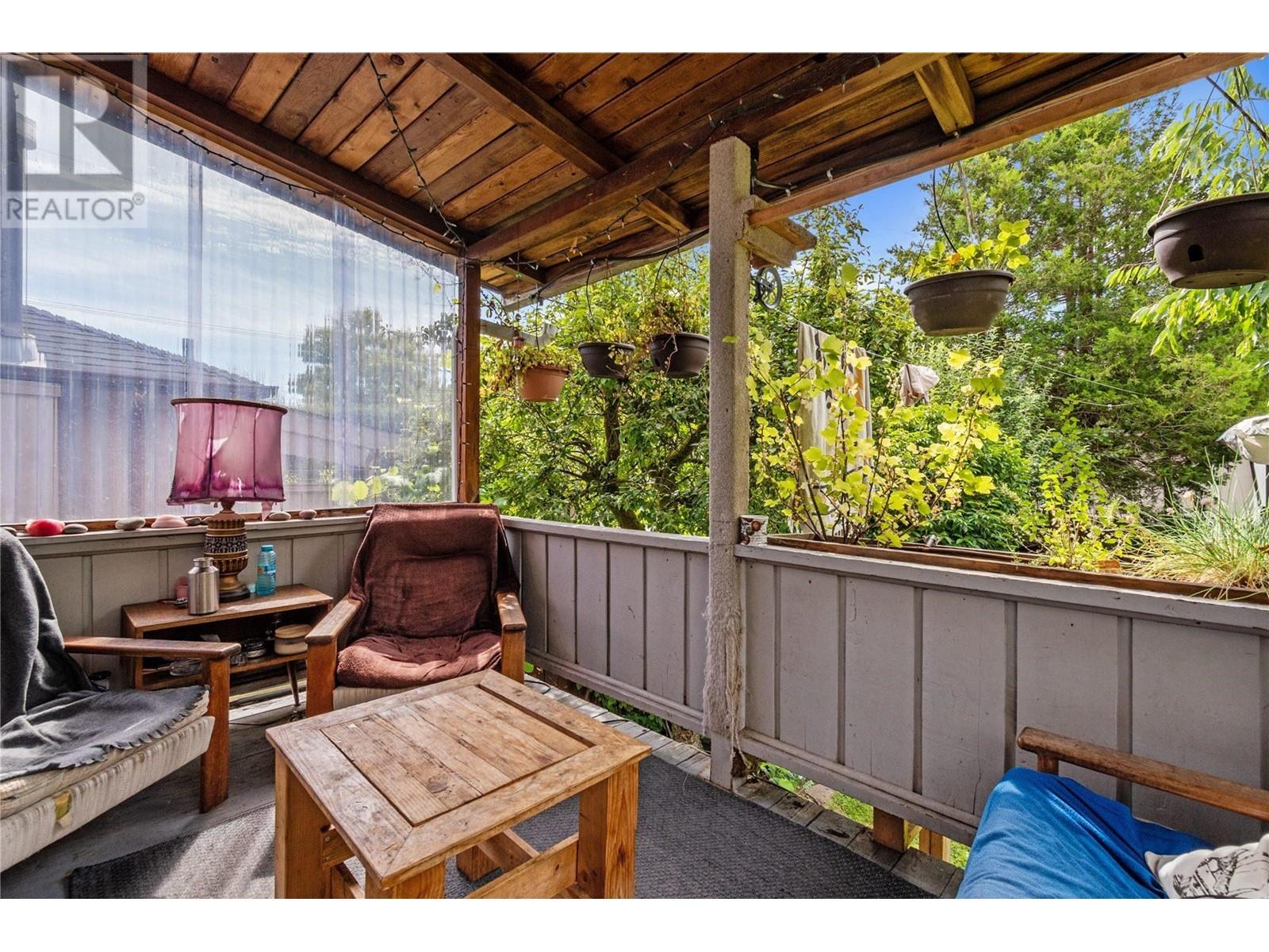 3460 W 14th Avenue, Vancouver, British Columbia  V6R 2W1 - Photo 8 - R2803257