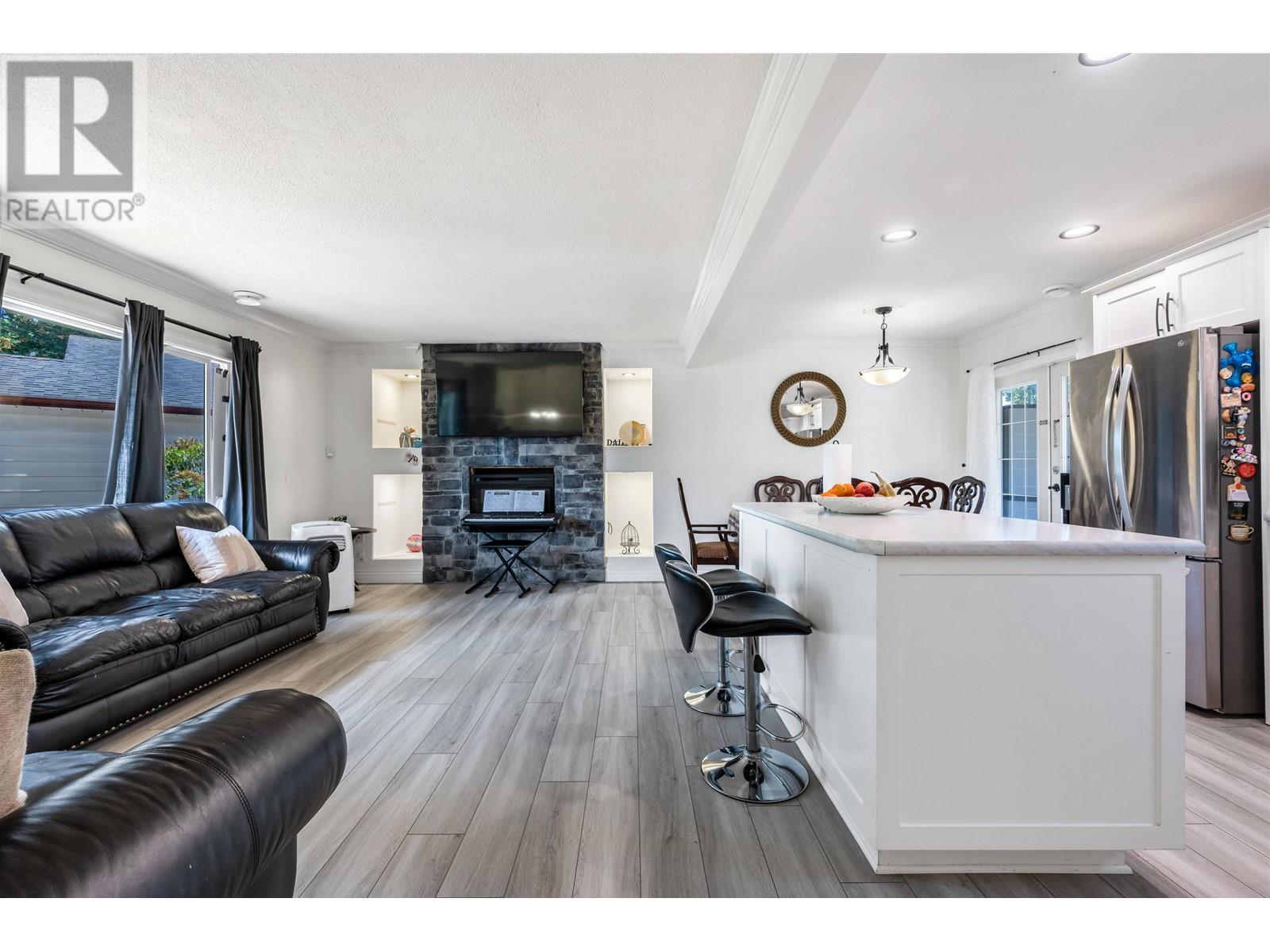 21043 121 AVENUE, maple ridge, British Columbia