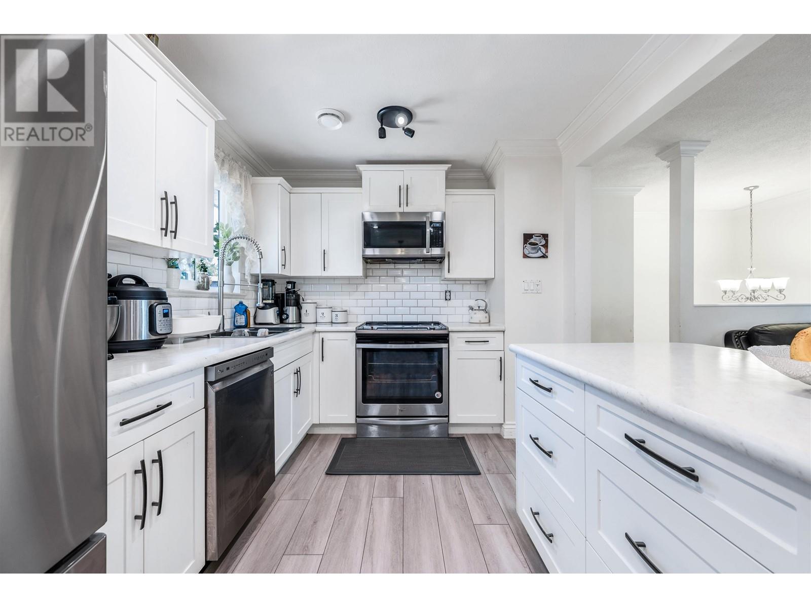 21043 121 Avenue, Maple Ridge, British Columbia  V2X 8K1 - Photo 7 - R2803259