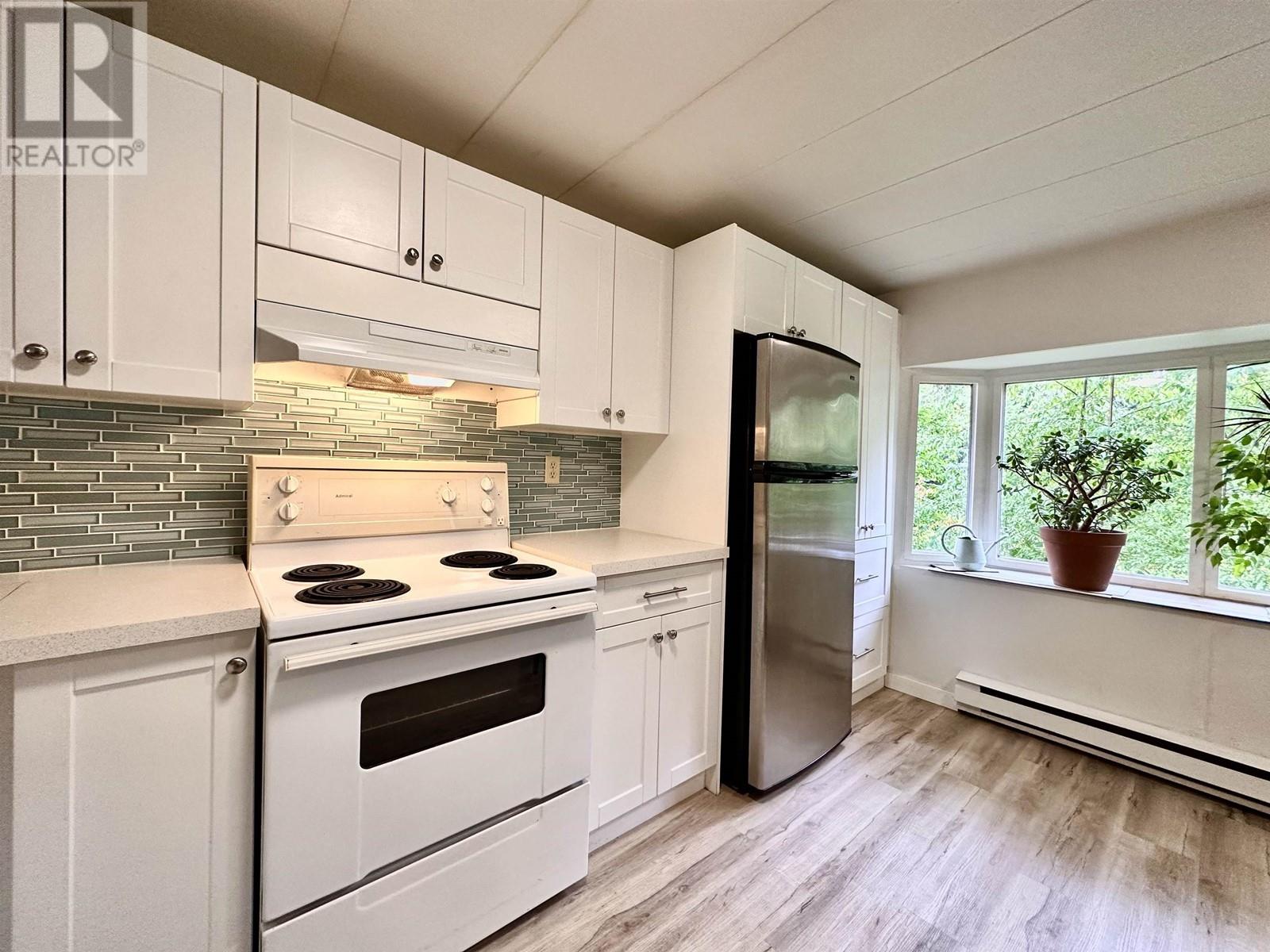 12 5294 Selma Park Road, Sechelt, British Columbia  V7Z 0C2 - Photo 4 - R2804120