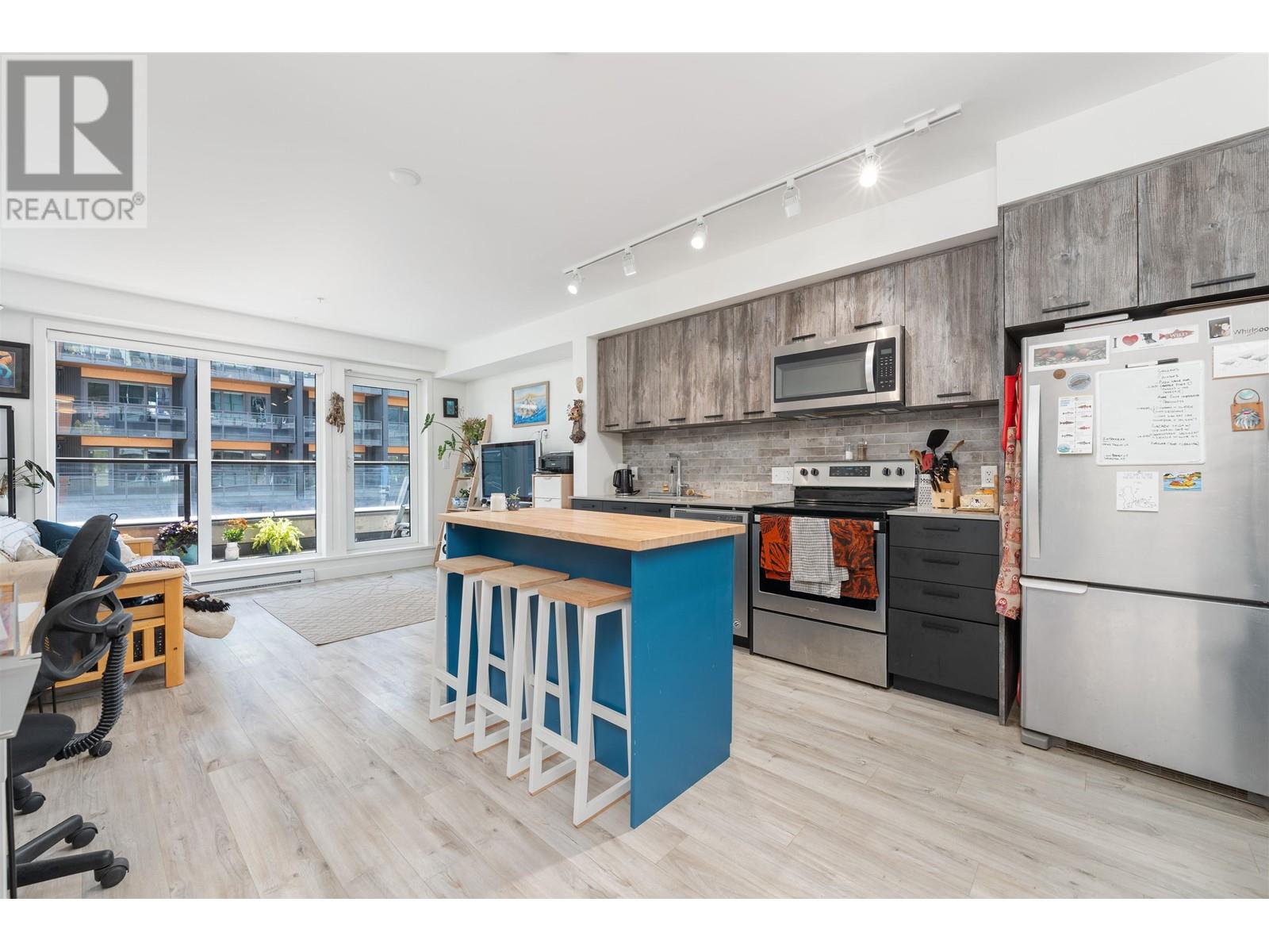 310 38013 Third Avenue, Squamish, British Columbia  V8B 0Z8 - Photo 3 - R2804163