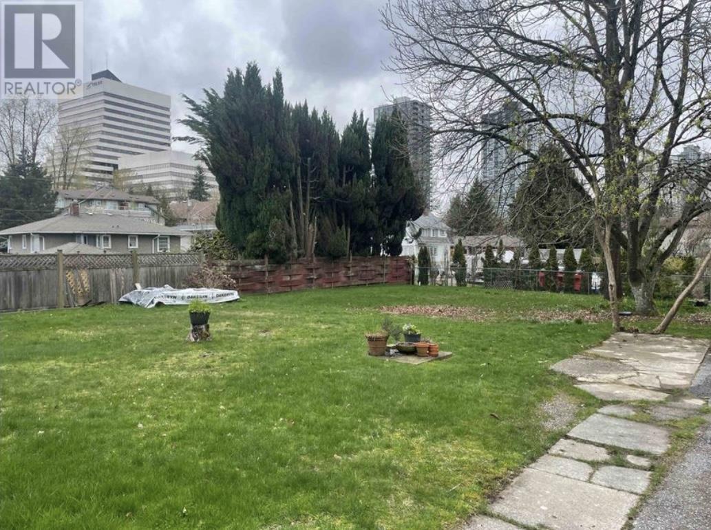 5415 Smith Avenue, Burnaby, British Columbia  V5H 2K5 - Photo 2 - R2804150