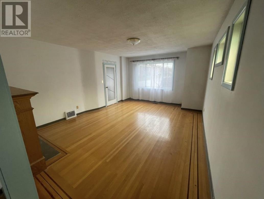 5415 Smith Avenue, Burnaby, British Columbia  V5H 2K5 - Photo 3 - R2804150