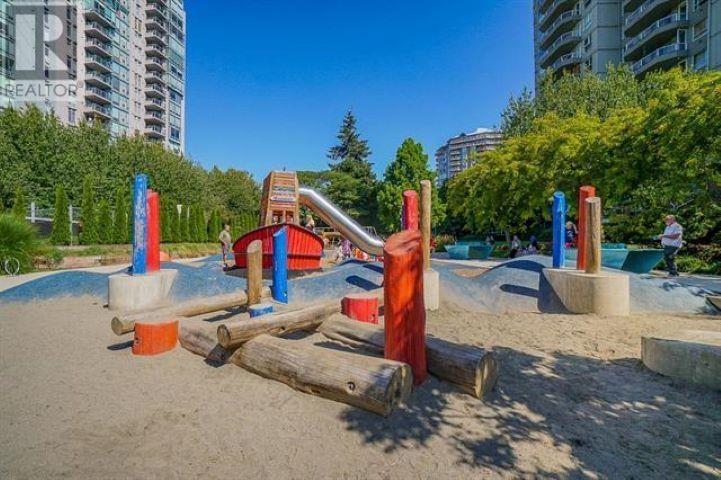 1903 1250 Quayside Drive, New Westminster, British Columbia  V3M 6E2 - Photo 10 - R2803696